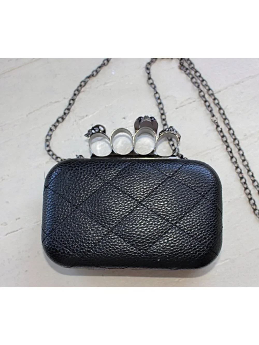 Skull Knuckle Clutch, faux McQueen-type, One stone missing - Picture 3 of 7